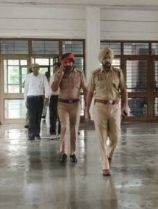 पंजाब28अगस्त25*डीएसपी अबोहर सुखविन्द्र सिंह बराड ने कोर्ट कंपलैक्स में सुरक्षा का निरीक्षण किया