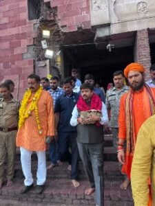 अयोध्या2अगस्त25*लघु उद्योग भारती कार्यक्रम में शामिल होने प्रदेश के औद्योगिक विकास मंत्री नंदकुमार नंदी पहुंचे अयोध्या।