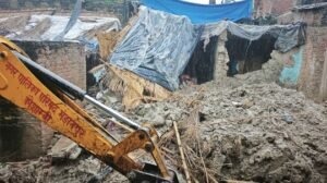 कौशाम्बी3अगस्त25*कच्चा मकान गिरने से मां बेटी की मौत दूसरी बेटी गंभीर घायल*