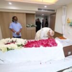 नई दिल्ली4अगस्त25*नरेंद्र मोदी ने झारखंड के पूर्व मुख्यमंत्री शिबूसोरेन को भावभीनी श्रद्धांजलि अर्पित की