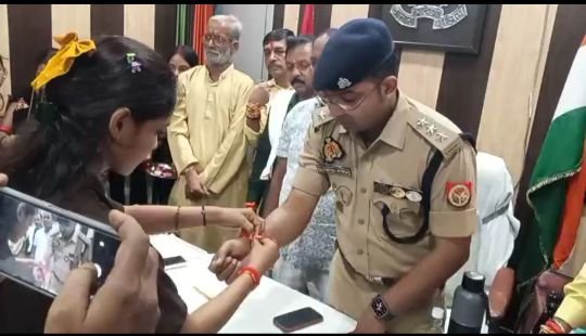 लखनऊ8अगस्त25*देश भर में रक्षाबंधन पर्व से बाजारों की बढ़ी रौनक....*