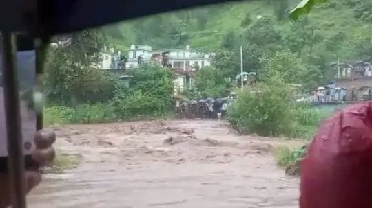 किश्तवाड़14अगस्त25*जम्मू-कश्मीर के किश्तवाड़ में धराली जैसी आपदा, बादल फटने से 12 की मौत की आशंका..!*