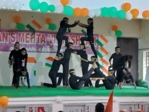 कौशांबी16अगस्त25*भवन्स मेहता विद्याश्रम भरवारी में 79वाँ स्वतंत्रता दिवस बड़े धूमधाम से मनाया गया।*