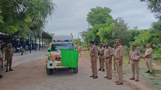 कौशाम्बी22अगस्त25*कौशाम्बी पुलिस को मिली हाई-टेक फॉरेंसिक वैन*