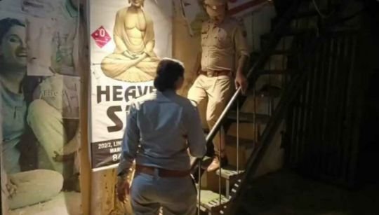 मथुरा 23 अगस्त 25 मथुरा कृष्ण नगर में दो जगह चल रहे जिस्म फरोशी के धन्धो पर पुलिस ने मारा छापा