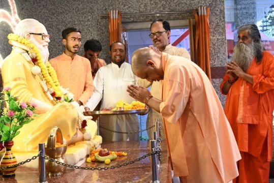 गोरखपुर23अगस्त25*सीएम योगी आदित्यनाथ कार्यक्रम के बाद पहुंचे मंदिर