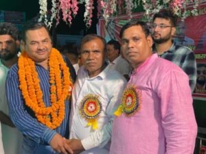 कौशाम्बी23अगस्त25*दधिकन्दो मेले में आकर्षक चौकियों व विद्युत सजावट देखने के लिए उमड़ी भीड़*