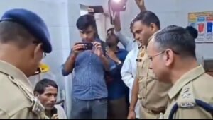 लखीमपुर23अगस्त25*एंटीकरप्शन टीम ने पीसीएफ के दो कर्मचारियों को रिश्वत लेते रंगे हाथों गिरफ्तार किया।