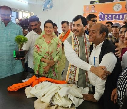 पूर्णिया बिहार 23 अगस्त 25*भाजपा के राष्ट्रीय प्रवक्ता शाहनवाज हुसैन के पूर्णिया आगमन पर पुरजोर खैरमकदम पूर्णिया बिहार 23 अगस्त 25*भाजपा के राष्ट्रीय प्रवक्ता शाहनवाज हुसैन के पूर्णिया आगमन पर पुरजोर खैरमकदम