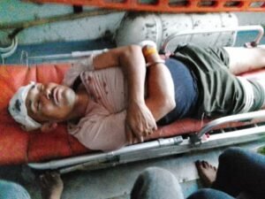 हमीरपुर31अगस्त25*मारपीट में घायल हुए युवक को थाने से दरोगा ने गाली गलौज कर भगाया*