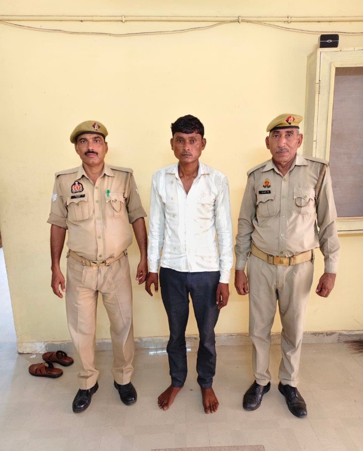 मथुरा18.08.2025* मुक़द्दमे में वांछित अभियुक्त को गिरफ्तार किया गया
