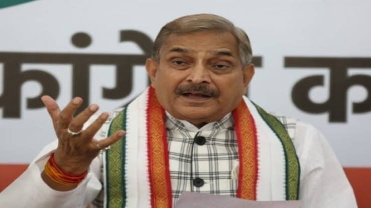 अयोध्या27अगस्त25*कांग्रेस के वरिष्ठ नेता और राज्यसभा सांसद प्रमोद तिवारी अयोध्या पहुंचे।