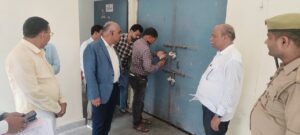 कानपुर नगर4सितम्बर25*ईवीएम-वीवीपैट वेयरहाउस का जिलाधिकारी ने राजनीतिक दलों के प्रतिनिधियों की उपस्थिति में किया निरीक्षण*