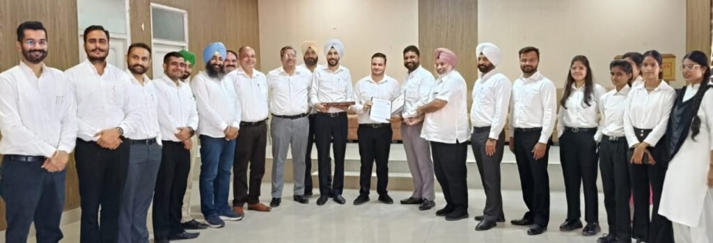 पंजाब24सितम्बर25*एडवोकेट हेमंत कुमार बार.एसो. अबोहर के मैंबर बने