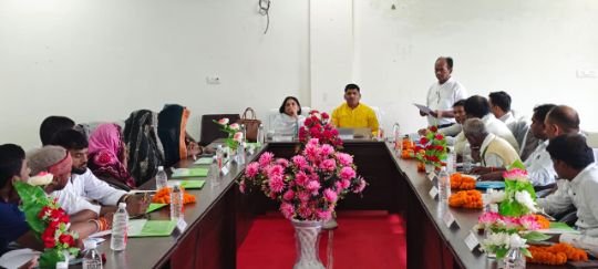 कौशाम्बी2सितम्बर25*नगर पालिका परिषद मंझनपुर का चहुमुखी विकास कराने के लिए बोर्ड की बैठक*