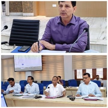कौशाम्बी2सितम्बर24*सिंचाई,जल-निगम व नलकूप विभाग के कार्यों योजनाओं के प्रगति की सीडीओ ने की समीक्षा*