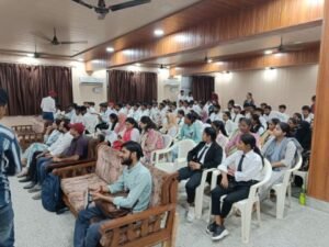 कौशांबी3सितम्बर25*डॉ0 रिज़वी कॉलेज ऑफ लॉ में साइबर अपराध गोष्ठी का आयोजन*