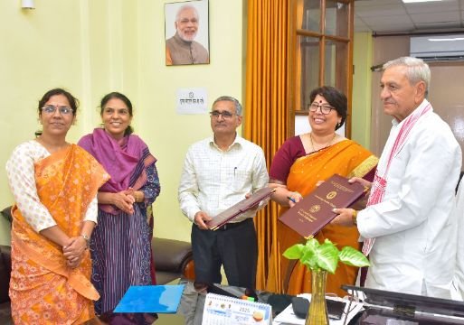 कानपुर नगर4सितम्बर25*अधिकारियों की गरिमामयी उपस्थिति के बीच मुख्य भवन, विधान सभा, लखनऊ में एम.ओ.यू. पर हस्ताक्षर हुए। कानपुर नगर4सितम्बर25*अधिकारियों की गरिमामयी उपस्थिति के बीच मुख्य भवन, विधान सभा, लखनऊ में एम.ओ.यू. पर हस्ताक्षर हुए।