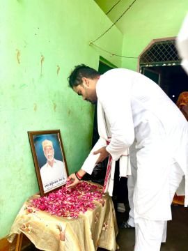 कौशाम्बी4सितम्बर25*सपा नेता अर्जुन लाल को सांसद ने दी श्रद्धांजलि* कौशाम्बी4सितम्बर25*सपा नेता अर्जुन लाल को सांसद ने दी श्रद्धांजलि*