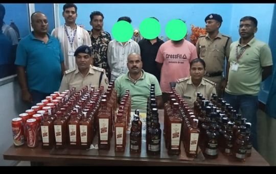 रोहतास6सितम्बर25* 64 लीटर अंग्रेजी शराब के साथ (3) तीन शराब तस्कर को शराब की बड़ी खेत के साथ किया गिरफ्तार* रोहतास6सितम्बर25* 64 लीटर अंग्रेजी शराब के साथ (3) तीन शराब तस्कर को शराब की बड़ी खेत के साथ किया गिरफ्तार*