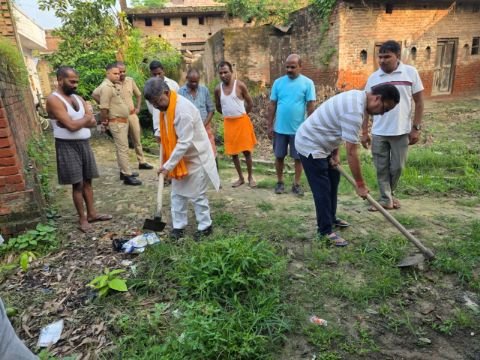 अयोध्या6सितम्बर25*विधायक का स्वच्छता अभियान: रुदौली को स्वच्छ और सुंदर बनाने की पहल अयोध्या6सितम्बर25*विधायक का स्वच्छता अभियान: रुदौली को स्वच्छ और सुंदर बनाने की पहल