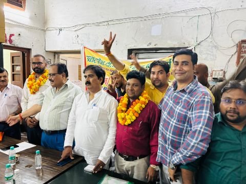 कानपुर नगर8सितम्बर25*कल दिनांक 07.09.2025 को उत्तर प्रदेश टी बी मेल हेल्थ विजिटर संघ का चुनाव संपन्न हुआ कानपुर नगर8सितम्बर25*कल दिनांक 07.09.2025 को उत्तर प्रदेश टी बी मेल हेल्थ विजिटर संघ का चुनाव संपन्न हुआ