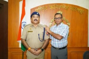कानपुर नगर11सितम्बर25*_इंस्पेक्टर कुशल पाल सिंह बने सीओ सीपी ने कंधों पर लगाए चांदी वाले स्टार...!!_* _