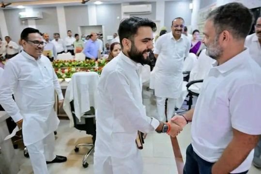 रायबरेली11सितम्बर25*राजनीति में जो दिखता है, वास्तव में होता नहीं है !*