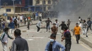 नेपाल11सितम्बर25*नेपाल में 18 जेल ब्रेक, 6 हजार कैदी हुए फरार; सीमा पर हाई अलर्ट*