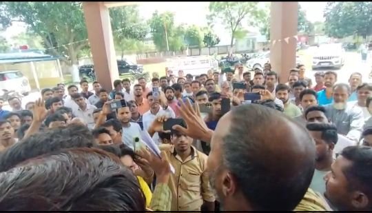 पूर्णिया बिहार 15 सितंबर25*कसबा प्रखंड के पूर्व प्रमुख एवं भावी प्रत्याशी मोहम्मद इरफान आलम गिरफ्तार