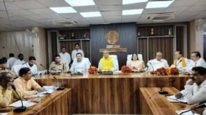 सुल्तानपुर18सितम्बर25*विकास कार्यों एवं कानून व्यवस्था की प्रभारी मंत्री की समीक्षा बैठक