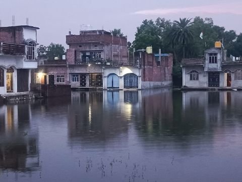 अयोध्या19सितम्बर25*रुदौली नगर के एक मोहल्ले निवासी घरों में जलभराव से परेशान अयोध्या19सितम्बर25*रुदौली नगर के एक मोहल्ले निवासी घरों में जलभराव से परेशान