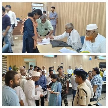 रोहतास19सितम्बर25*सासाराम में जनता दरबार# 98 फरियादें सुनी गईं, अधिकारियों को मिले त्वरित निर्देश* रोहतास19सितम्बर25*सासाराम में जनता दरबार# 98 फरियादें सुनी गईं, अधिकारियों को मिले त्वरित निर्देश*