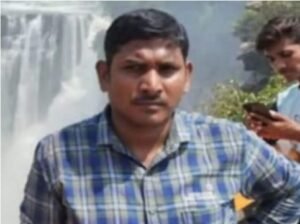 कौशाम्बी20सितम्बर25*एडीओ पंचायत कार्यालय में तैनात बाबू घूस लेते गिरफ्तार*