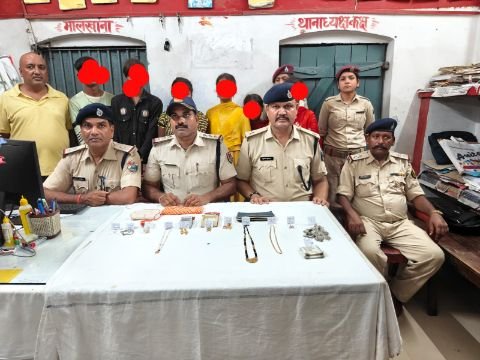 डेहरी रोहतास21सितम्बर25*आरपीएफ की बड़ी कार्यवाही चोरी के गहनों के साथ 6, आरोपी को किया गिरफ्तार