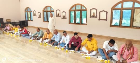 सुलतानपुर24सितम्बर25*शारदीय नवरात्रि के तीसरे दिन इसौली विधानसभा क्षेत्र के चंद्रकला गांव में धार्मिक उल्लास