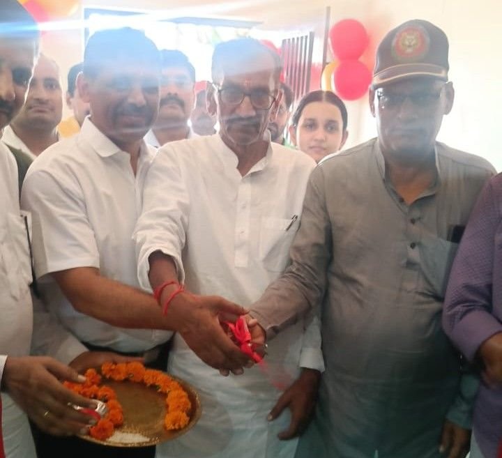 कौशाम्बी24सितम्बर25*रैनबो लाइब्रेरी का फीता काट कर प्राचार्य ने किया उद्घाटन*