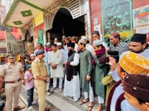 कानपुर नगर26सितम्बर25*फर्जी अफवाहों पर विवादों से रहे दूर और आपसी भाई चारा बनाए रखने की अपील पर शहर की खूबसूरत तस्वीर*