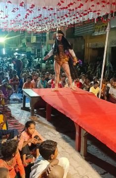 कौशाम्बी26सितम्बर25*शिवधनुष टूटा, सभा में गूंजा परशुराम का क्रोध**लक्ष्मण वाणी तीखि जबै