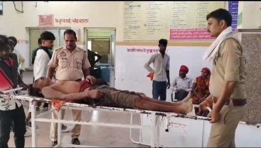 बाँदा27सितम्बर25*कलयुगी पुत्र ने धारदार हथियार से पिता पर किया हमला,हुई मौत।* बाँदा27सितम्बर25*कलयुगी पुत्र ने धारदार हथियार से पिता पर किया हमला,हुई मौत।*