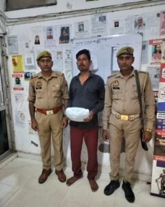 मथुरा01.09.2025* एक अभियुक्त को अवैध गांजा सहित किया गिरफ्तार