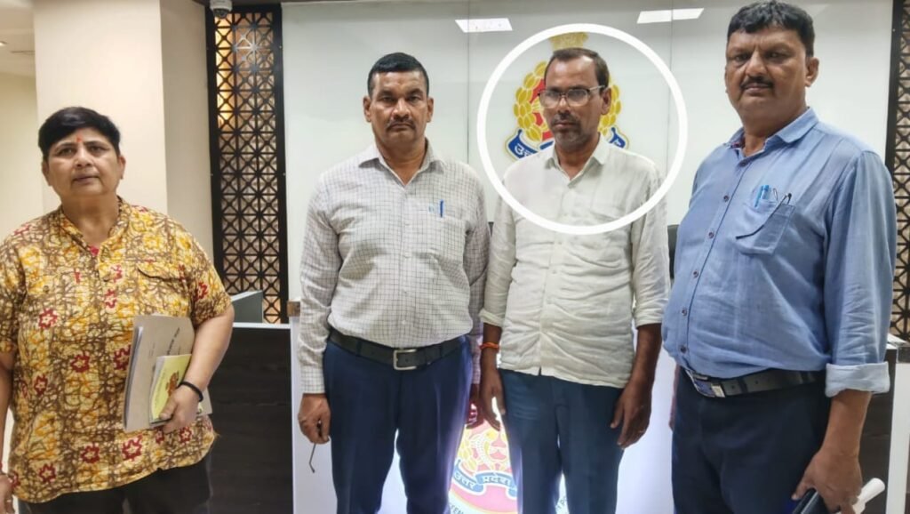 लखनऊ11अक्टूबर25*उ०प्र० आर्थिक अपराध अनुसंधान संगठन लखनऊ, (EOW),रू0 17.51 करोड के घोटाले का अभियुक्त गिरफ्तार लखनऊ11अक्टूबर25*उ०प्र० आर्थिक अपराध अनुसंधान संगठन लखनऊ, (EOW),रू0 17.51 करोड के घोटाले का अभियुक्त गिरफ्तार