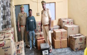 मथुरा 18 अक्टूबर 25*थाना सदर बाजार पुलिस द्वारा अवैध रूप से विस्फोटक/आतिशबाजी बेचने वाले अभियुक्त को किया गिरफ्तार ।*