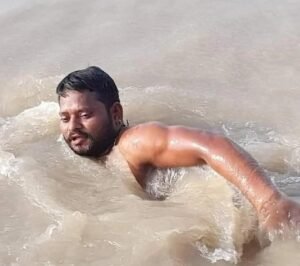 अयोध्या23अक्टूबर25*सरयू नदी का भगवान:अयोध्या के भगवानदीन की जीवट कहानी* अयोध्या23अक्टूबर25*सरयू नदी का भगवान:अयोध्या के भगवानदीन की जीवट कहानी*