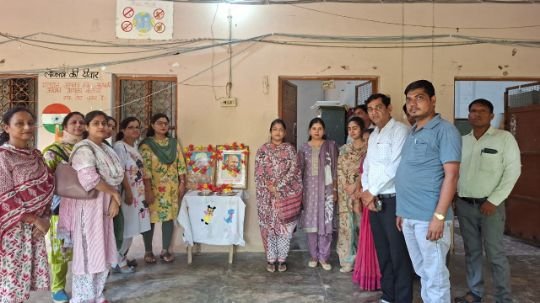 मथुरा 2 अक्टूबर 2025*गांधी एवम लाल बहादुर शास्त्री की जयंती मनायी गयी।