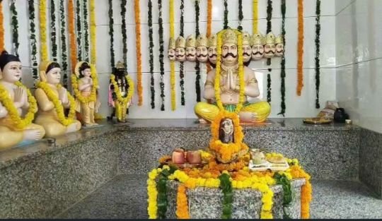 मथुरा 2 अक्टूबर 2025* मथुरा में विजयदशमी रावण की पूजा पुतला दहन का विरोध