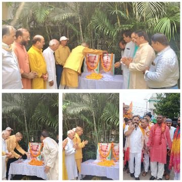 प्रयागराज2अक्टूबर25*गांधी व शास्त्री की जयंती पर उनकी प्रतिमा पर पुष्पांजलि अर्पित कर उन्हें याद किया गया।