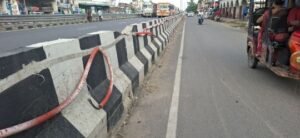 अयोध्या4अक्टूबर25*एनएच की लापरवाही से राहगीरों की जान खतरे में