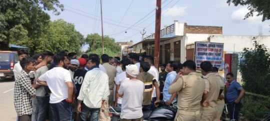 मिर्जापुर: 5अक्टूबर 25 *धर्मांतरण कराने वालों पर लगे रासुका -- दिलीप सिंह गहरवार* मिर्जापुर: 5अक्टूबर 25 *धर्मांतरण कराने वालों पर लगे रासुका -- दिलीप सिंह गहरवार*