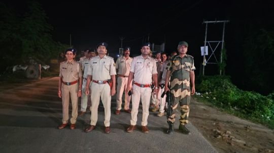 पूर्णिया बिहार 6 अक्टूबर 25* बिहार विधानसभा चुनाव की घोषणा, प्रशासन अलर्ट , केंद्रीय पुलिस बल के साथ फ़्लैग मार्च पूर्णिया बिहार 6 अक्टूबर 25* बिहार विधानसभा चुनाव की घोषणा, प्रशासन अलर्ट , केंद्रीय पुलिस बल के साथ फ़्लैग मार्च